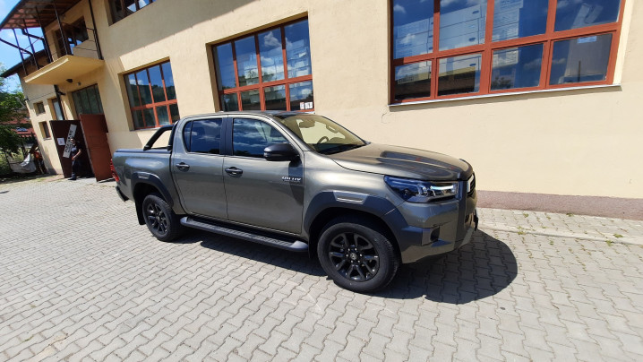 Montare rulou de bena und rollbar pe Toyota Hilux 2020
