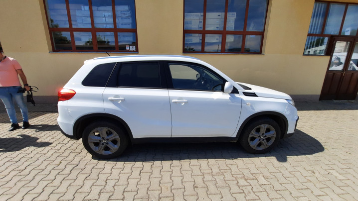 Suzuki Vitara 2014 vonóhorog beszerelés