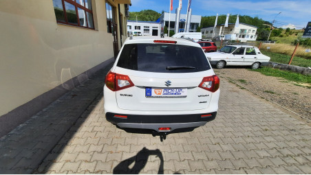 Suzuki Vitara 2014 vonóhorog beszerelés