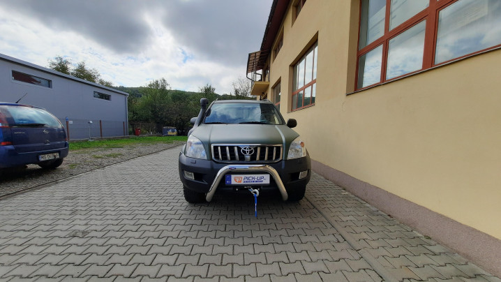 Sznorkel, csőrúd, csörlő-csörlő tartó, haspáncélok felszerelése a Toyota LC120-ra