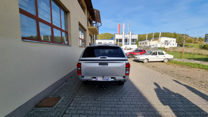 Montare hardtop pe Isuzu D-Max