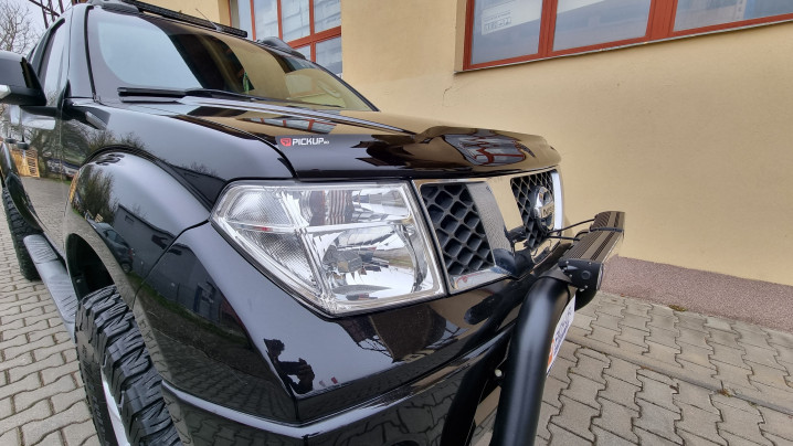 Montare inchidere bena tip capac, bullbar, reflectoare pe Nissan Navada D40