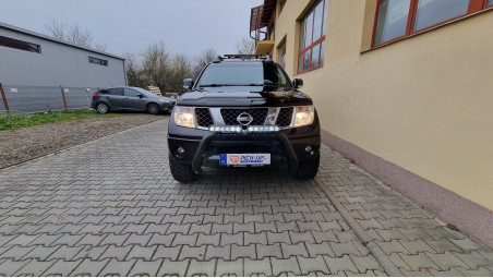 Montare inchidere bena tip capac, bullbar, reflectoare pe Nissan Navada D40