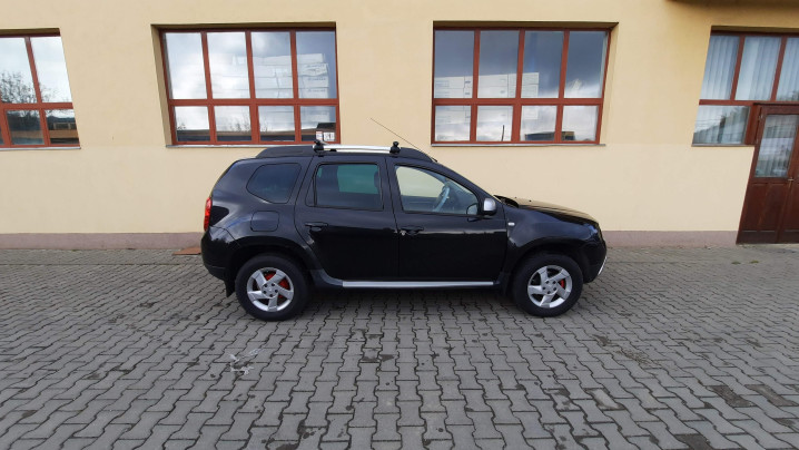 Montare bara spate pe Dacia Duster 2013
