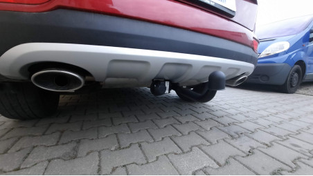 Towing Hook installed on Kia Sportage