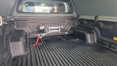 Ford, Isuzu, Ssang Yong, Toyota, Volkswagen Amarok, D-Max, Hilux, Musso Grand (hosszú ágy) PU SPT csörlőtartó 2