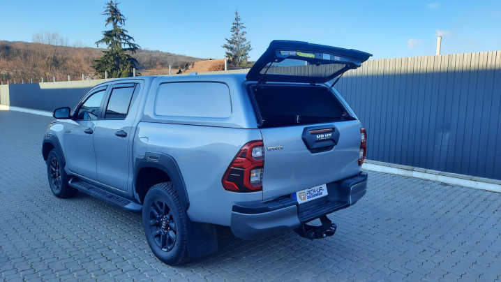 Keménytető / Felépítmény beszerelés a Toyota Hilux 2019-re