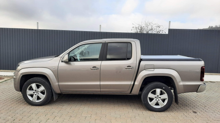 Bukócső felszerelése a Volkswagen Amarok 2016-ra