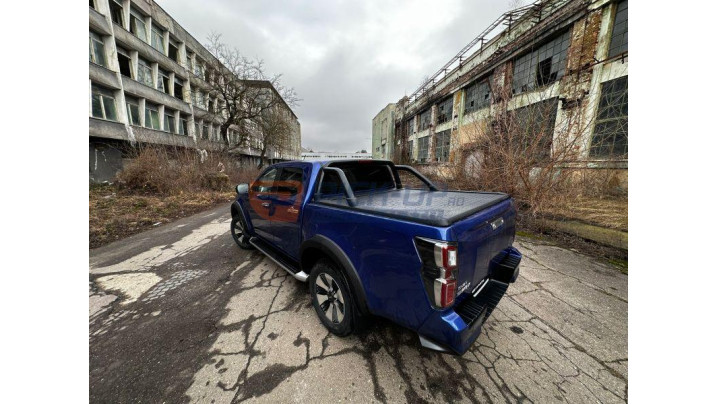 Isuzu D-max 2019+ MT csomagtérajtó zárás