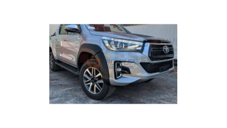 EGR FENDER TOYOTA HILUX 2020+