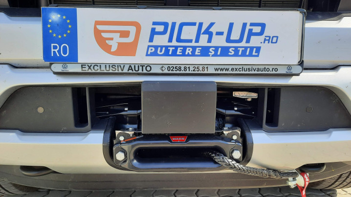 Bed liner, roll cover, side steps, towing hook installed Volkswagen Amarok 2023