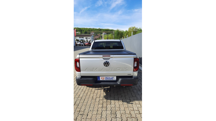 Bed liner, roll cover, side steps, towing hook installed Volkswagen Amarok 2023