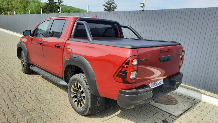 Montare Laderaumauskleidung, rulou und rollbar pe Toyota Hilux GR Sport 2023