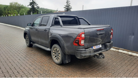 Montare rulou de bena si rollbar pe Toyota Hilux 2023
