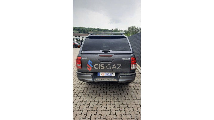 Montare hardtop pe Toyota Hilux 2023