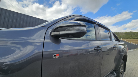 Montare Laderaumauskleidung, rulou, rollbar, Querträger, defl. geam pe Toyota Hilux GR Sport