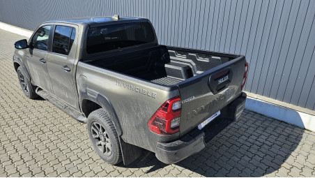 Montare capitonaj bena, protectie margine bena si deflector capota pe Toyota Hilux 2023