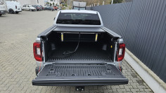 A bukócső és az oldalküszöb felszerelése a Volkswagen Amarok 2023-ra