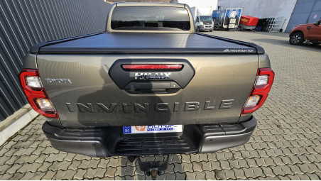 Roll Cover installed on Toyota Hilux 2021