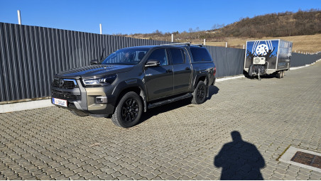 Montare hardtop pe Toyota Hilux 2022