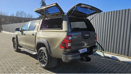 Keménytető / Felépítmény beszerelés a Toyota Hilux 2022-re