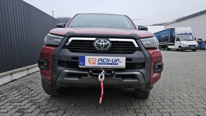 Montare inchidere de bena tip capac, troliu si suport troliu, scut motor pe Toyota Hilux 2023