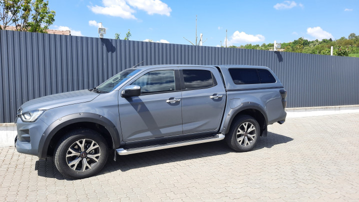 Keménytető / Felépítmény telepítés Isuzu D-Max 2023-ra