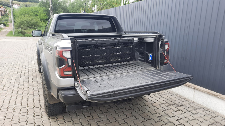 Montare separator bena pe Ford Ranger Raptor 2023