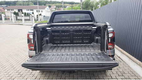Bed Divider installed on Ford Ranger Raptor 2023