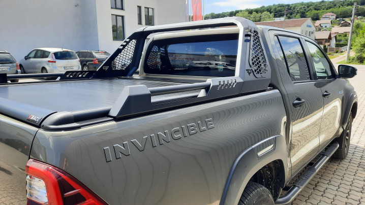 Montare rulou de bena si rollbar pe Toyota Hilux 2023