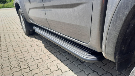 Montare rulou de bena, capitonaj si prag lateral pe Volkswagen Amarok 2024