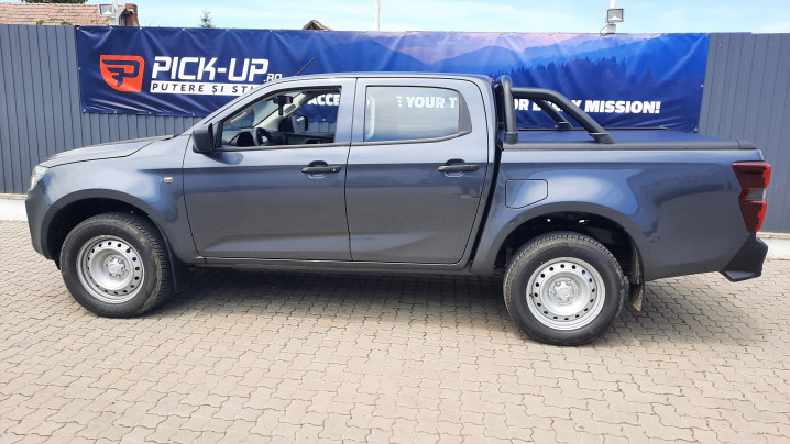 Montare rulou de bena und rollbar pe Isuzu D-Max 2023