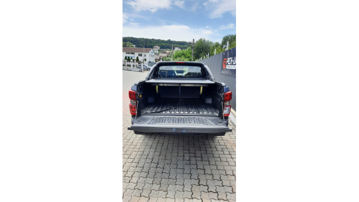 Montare rulou de bena und rollbar pe Isuzu D-Max 2023