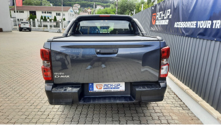 Montare rulou de bena und rollbar pe Isuzu D-Max 2023