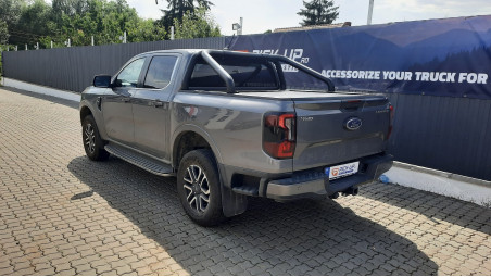 Bukócső és bukócső felszerelése a Ford Ranger 2023-ra