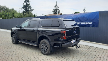 2024 Ford Ranger keménytető beszerelés