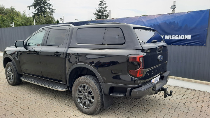 Canopy installed on Ford Ranger 2024