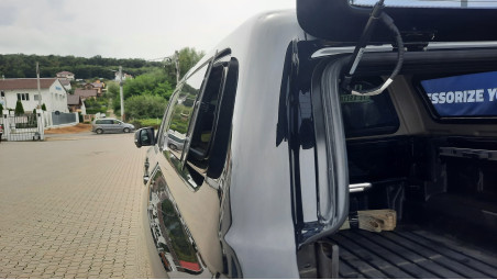 Montare hardtop pe Ford Ranger 2024