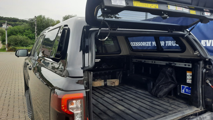 Montare hardtop pe Ford Ranger 2024