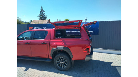 Montare hardtop und capitonaj de bena pe Toyota Hilux 2020