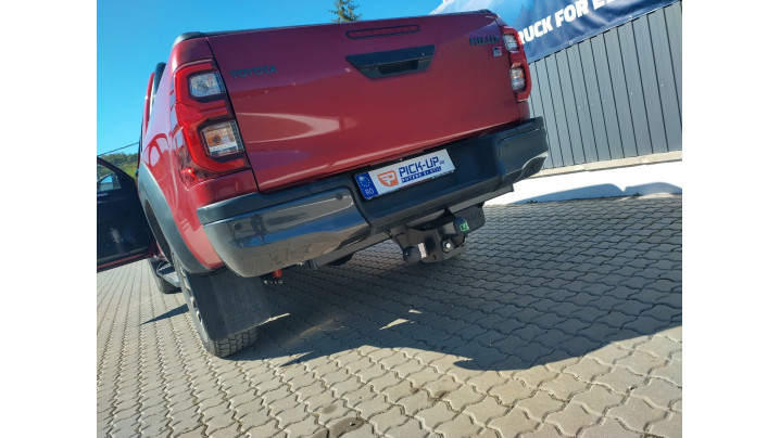 Montare rulou de bena und rollbar, carlig de remorcare pe Toyota Hilux 2020