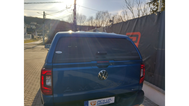 Montare hardtop, capitonaj, prag, aundstenta oblon pe Volkswagen Amarok 2024
