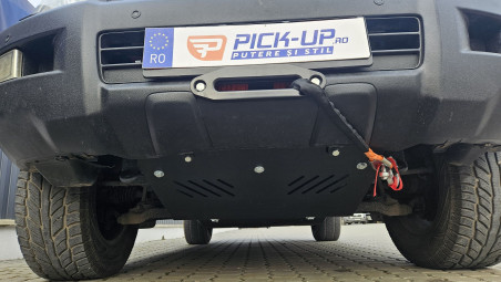 Csörlőrögzítés, csörlőtartó, haspáncélok a Toyota Land Cruiseren