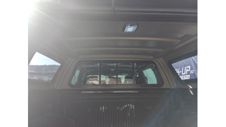 Canopy installed in Volkswagen Amarok 2024