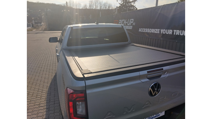 Montare rulou de bena , capitonaj bena si prag lateral pe Volkswagen Amarok 2024
