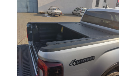 Montare rulou de bena , capitonaj bena si prag lateral pe Volkswagen Amarok 2024