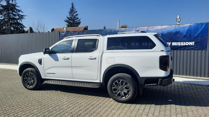2024 Ford Ranger keménytető beszerelés