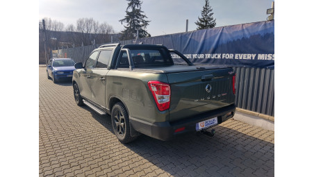 Roll Cover, rollbar, bullbar, towing hook installed on SSang Yong Musso Grand