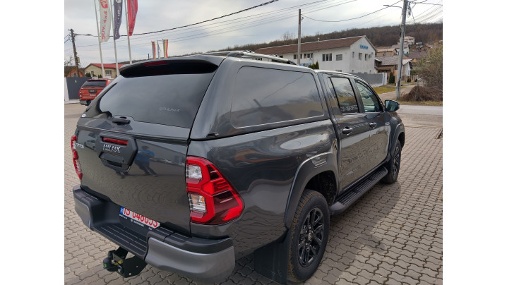 Canopy, bed liner, towing hook installed on Toyota Hilux 2024