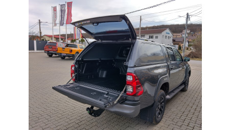 Canopy, bed liner, towing hook installed on Toyota Hilux 2024